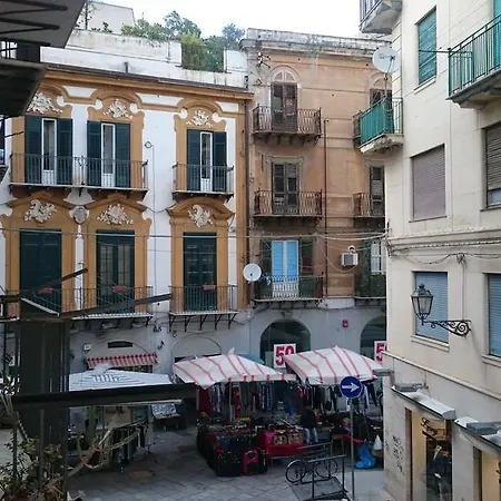 Casetta In Centro Palermo
